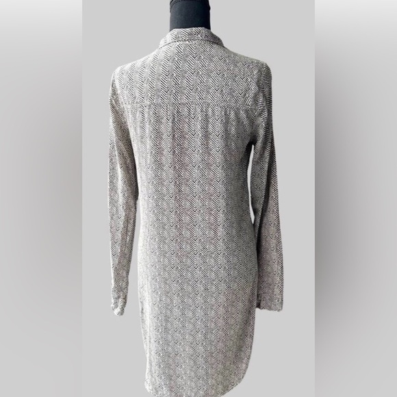 NEW NWOT SPLENDID Chevron Pattern Shirt Dress - Picture 2 of 4